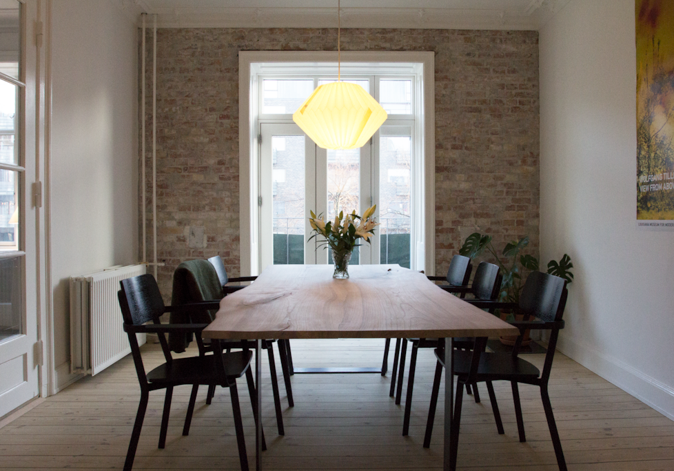 Dining room with balcony