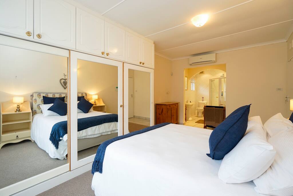 Open Plan en suite bathroom
