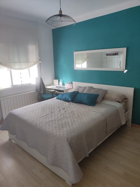 Very bright apartment in the middle of the square