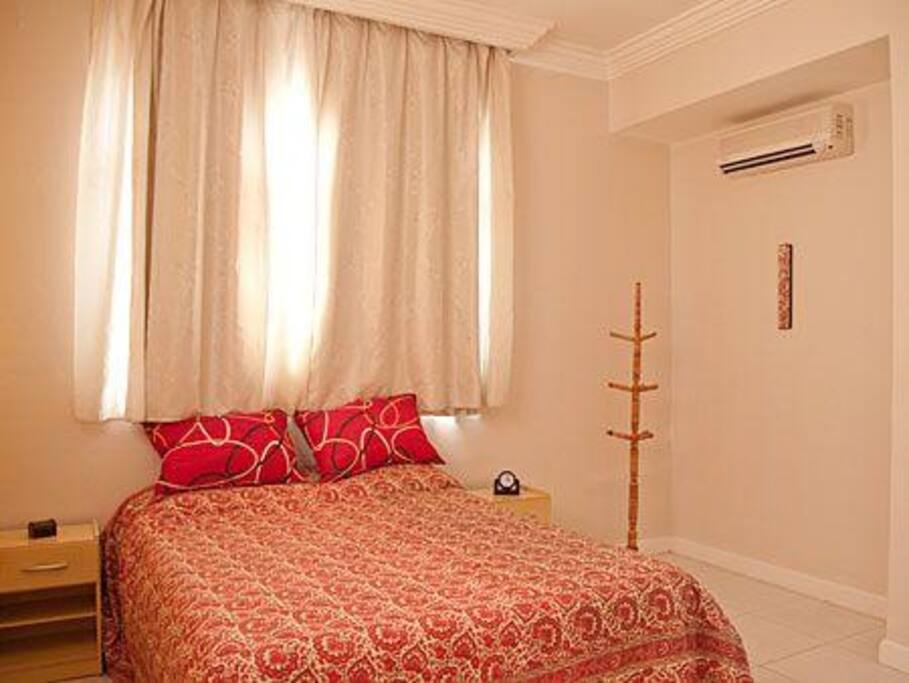 Quarto 01 - cama de casal.
