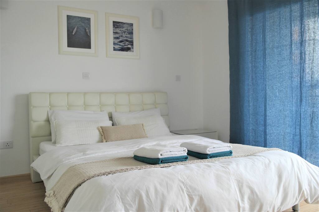 Master bedroom with queen size double bed