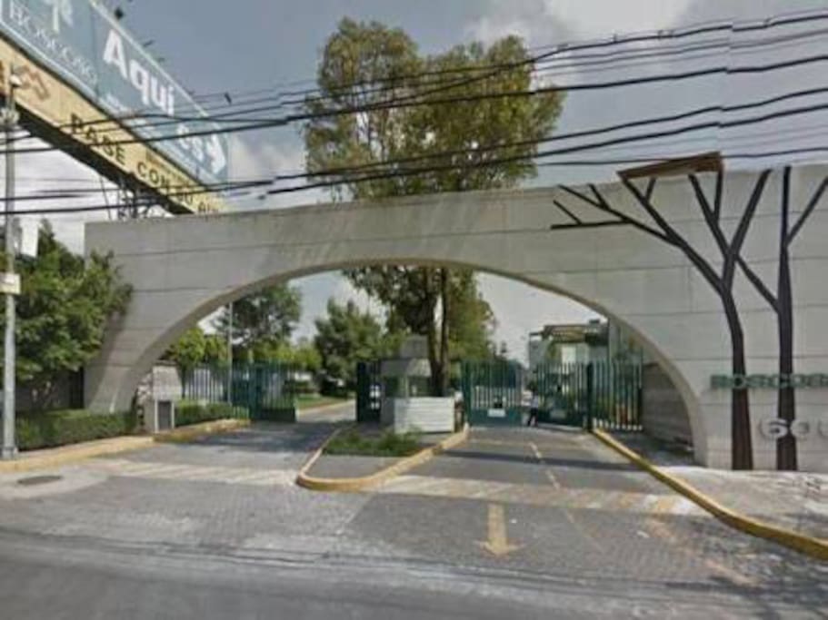 Nuestro acceso principal... camino a Santa Fe 606