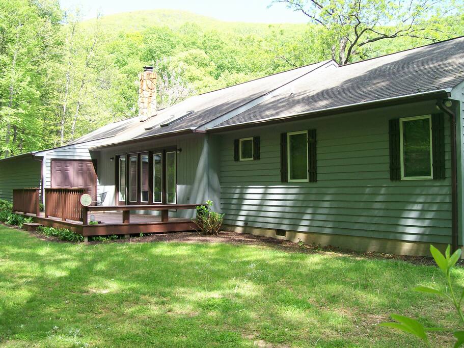 Lucky Chalet 13 - Rear