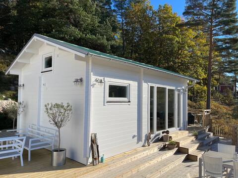 Seaside cottage with magnificent views