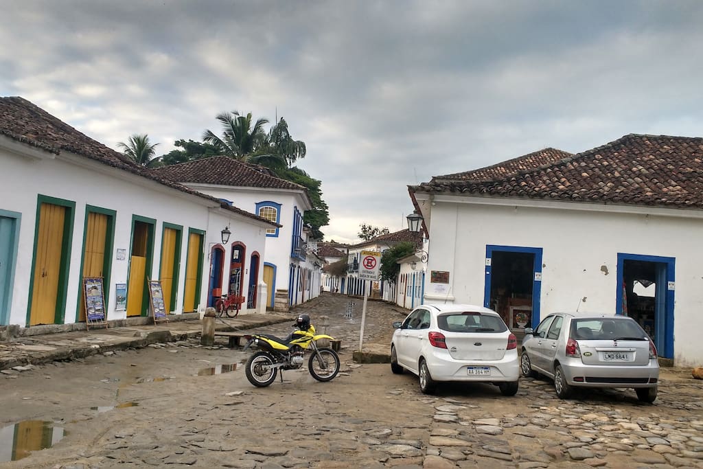 ambiente em volta da casa, em pleno Centro histórico
