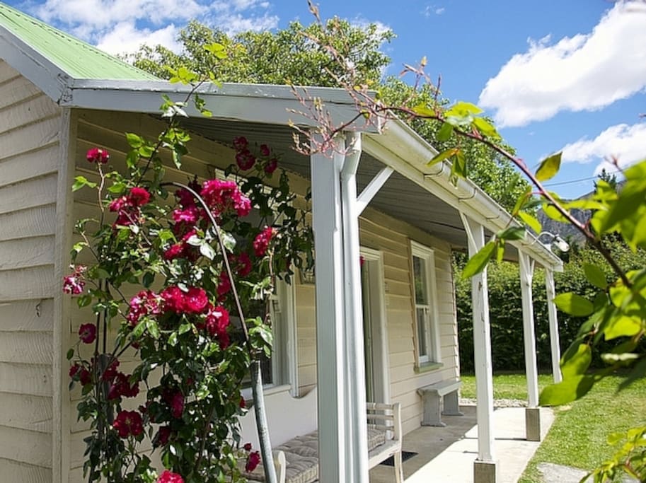 The sweet summertime porch