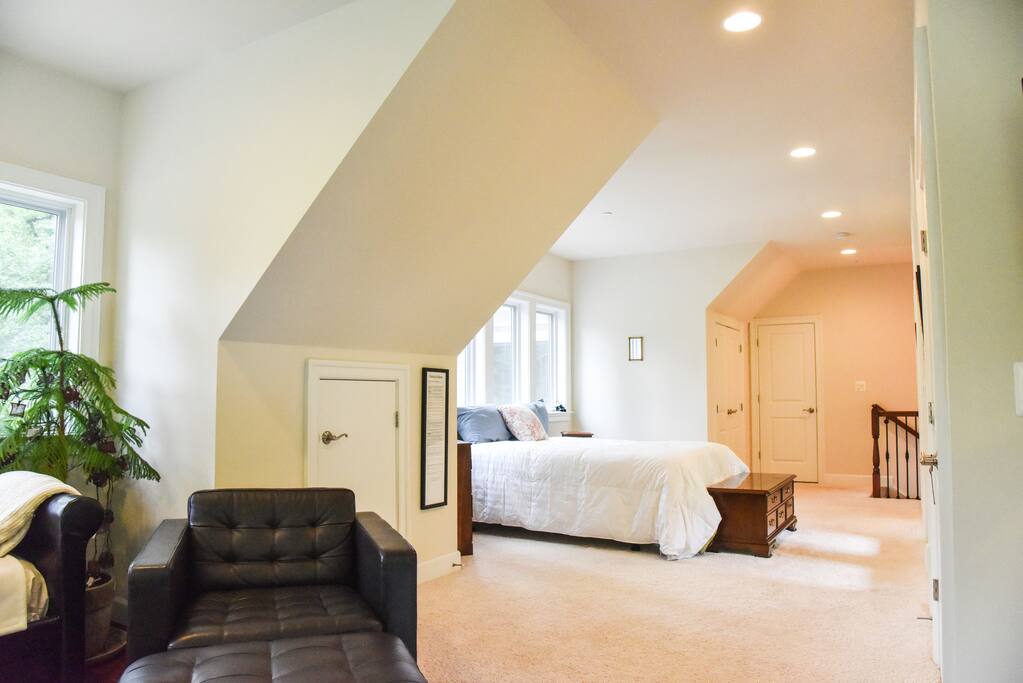 Raphael Suite - view of the Queen Bed