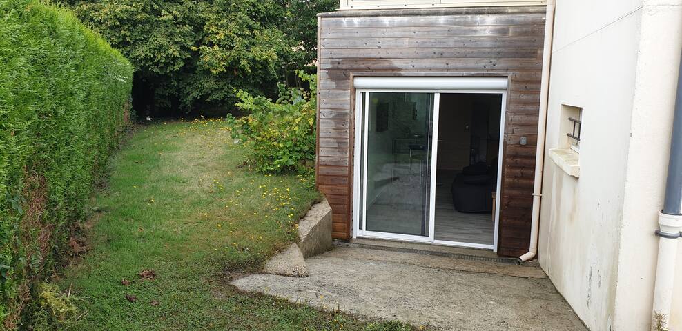 Independent new studio on the edge of Ecouves