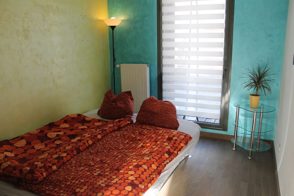 Prívate room with double bed.