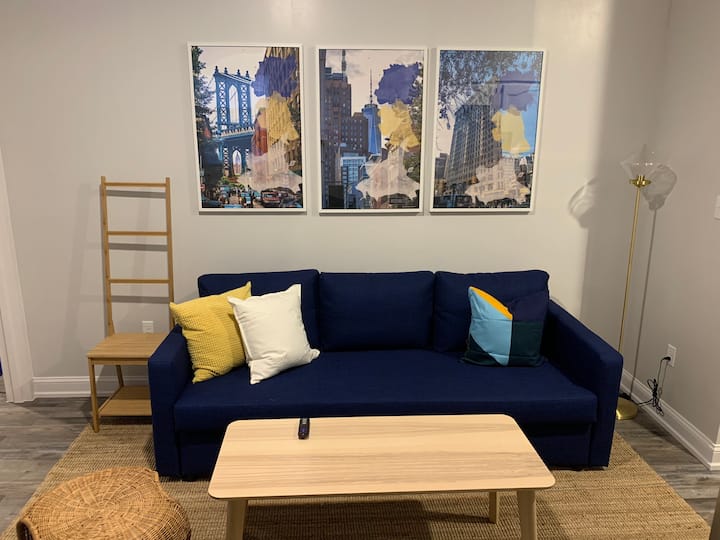 Urban and Cozy Apartment super close to NYC