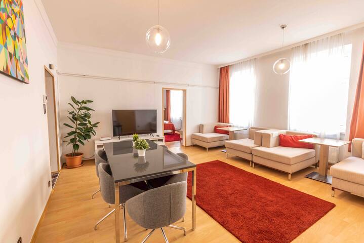 Hallo Vienna Suite Apartment Nr.8 gallery image 4
