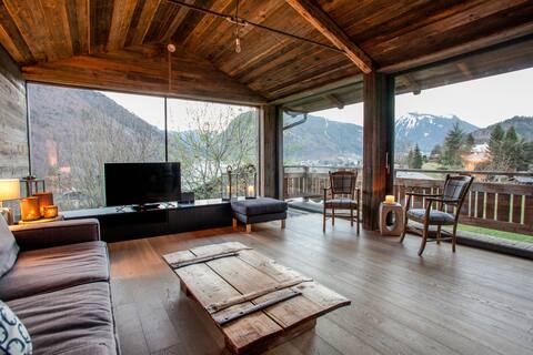 Unique loft-style chalet with amazing views