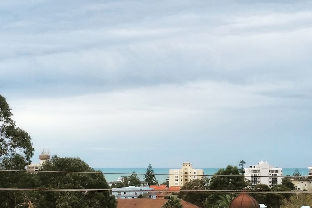 The ocean looked tropical that day!