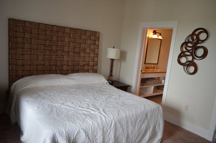 מאסטר עם חדר רחצה פרטי