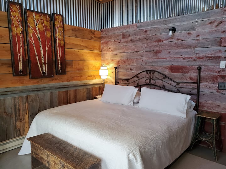 King საძინებელი