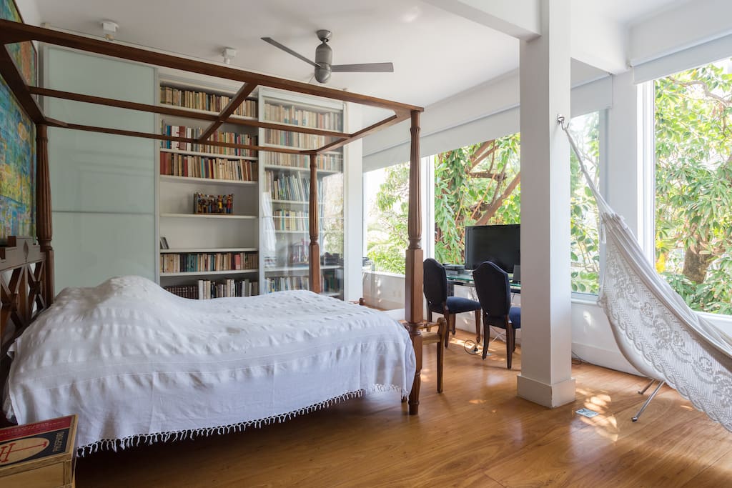 clear, bright, quiet with a view on gardens