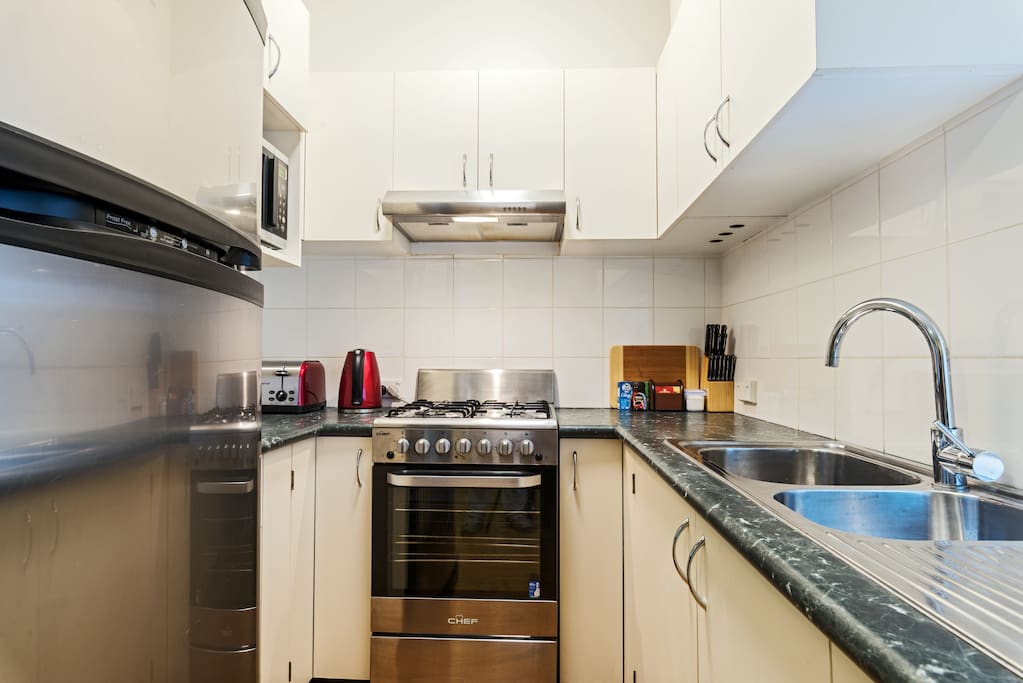 Great Kitchen -with stainless steel appliances
