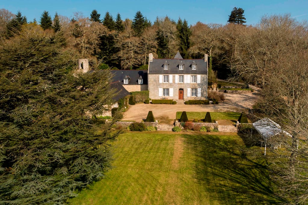 Vue aérienne du manoir