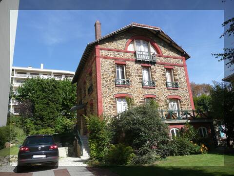 Beautiful house 10 minutes from Paris