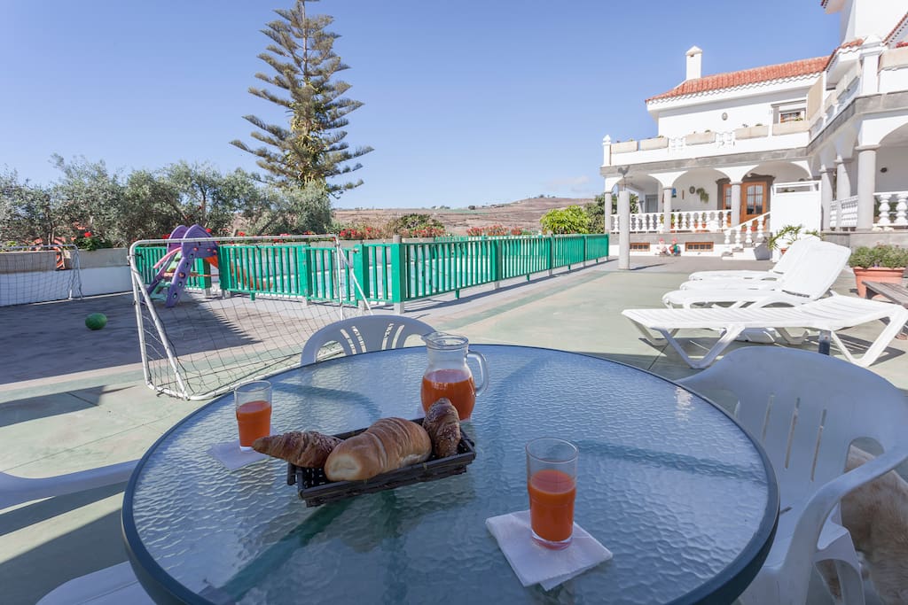 Swimming pool area, great place for a nice breakfast or lunch overlooking the pool with the kids playing.