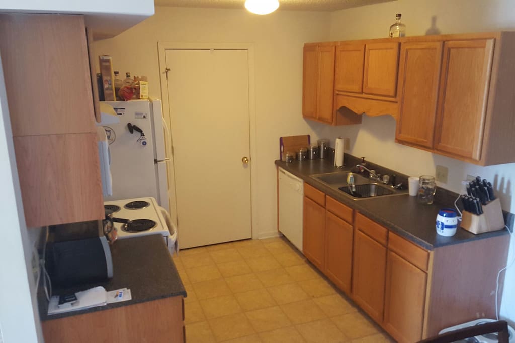 Fully functional kitchen and full size refrigerator for your use!