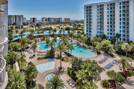 Paradise Resort w/Lagoon Pool- The Palms of Destin