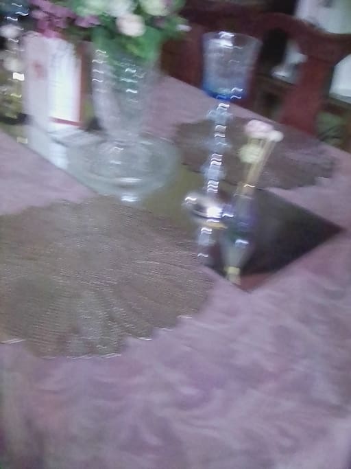 Dining Room Tsnle