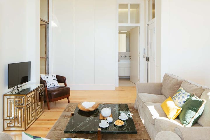 TravelingToLisbon managed Airbnb listing 2
