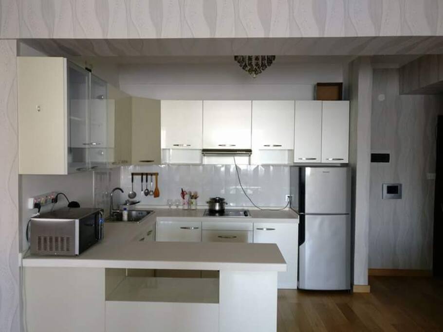 A kitchen room.