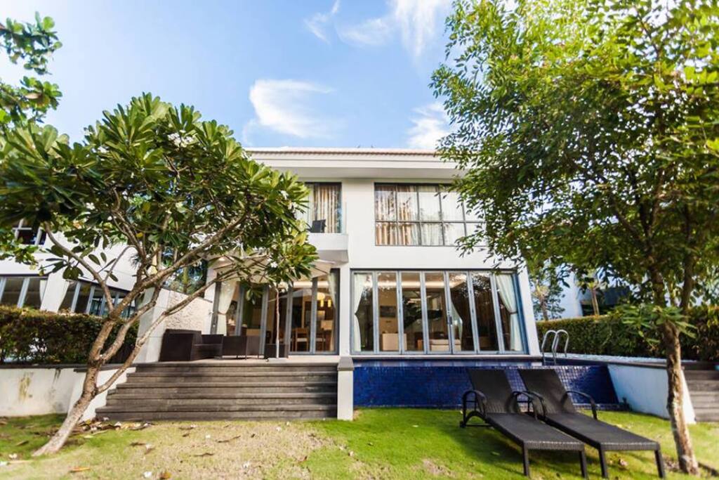 My villa is a nice building at the first sight in front of your eyes. Designed modernly with 2 floor looking directly to the grass-land.