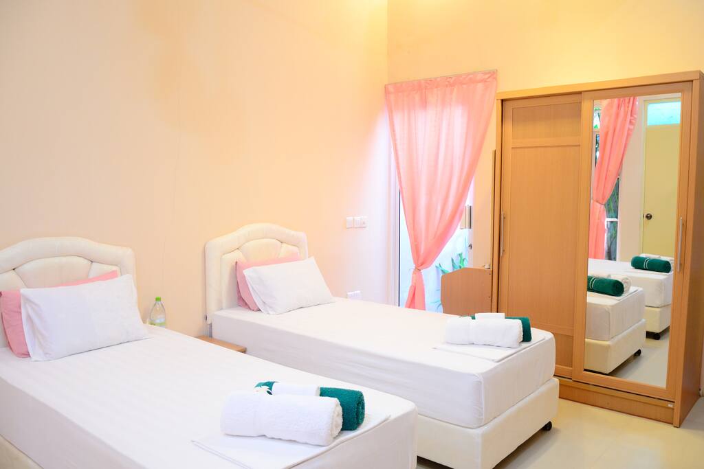 Garden View Twin Room