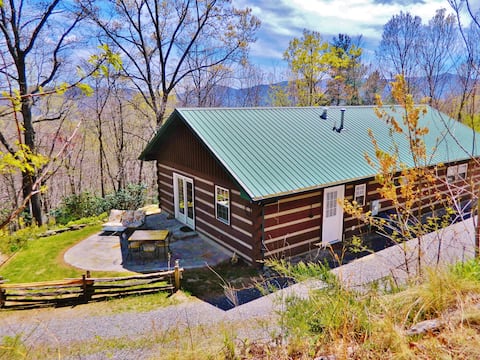 Cabin, CLEAN WATER, Paved Black Mountain Asheville