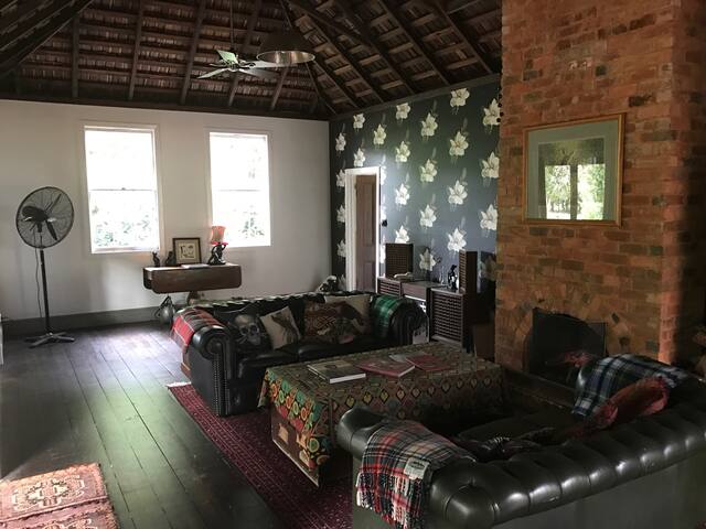 Ewing Farm: Magnolia Suite
