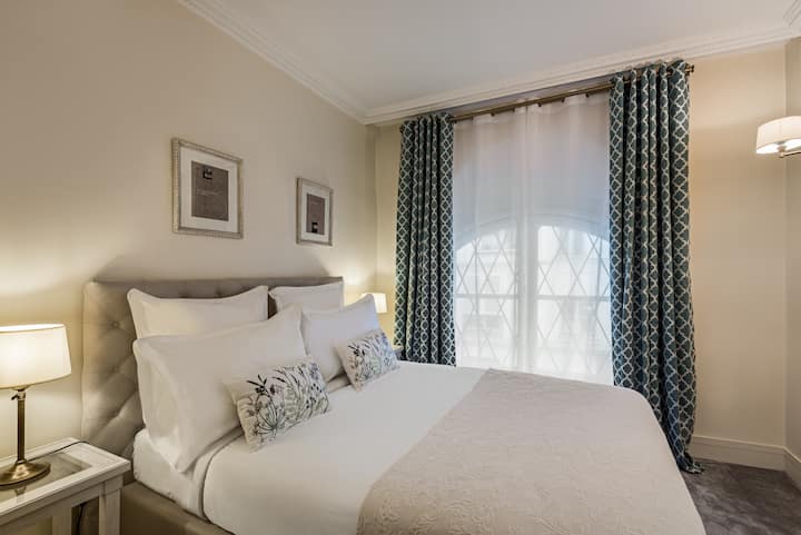 Dormitorio dos con vista uno