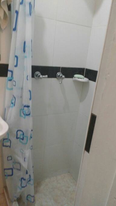 Ducha, agua caliente o fria
