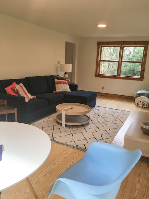 Living Room (w/ Apple TV)