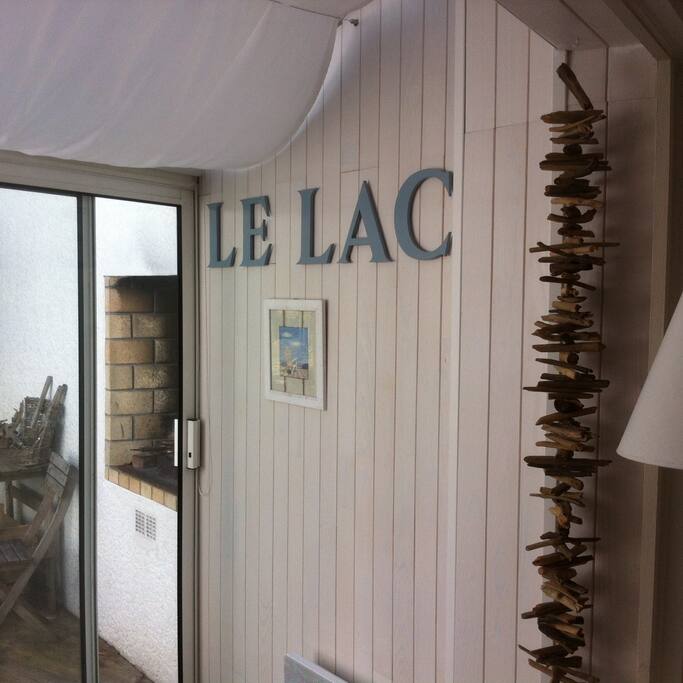 LE LAC depuis la salle à manger