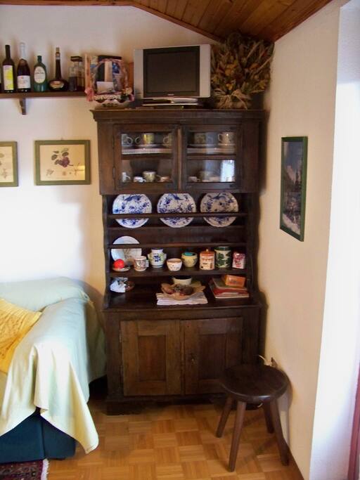 Soggiorno - credenza antica
