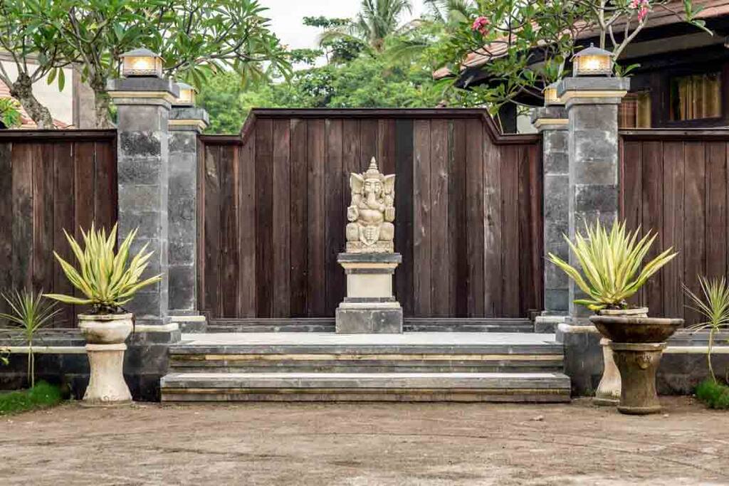 The main gate