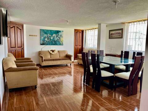 Beautiful house with 5 beds near the middle of the world