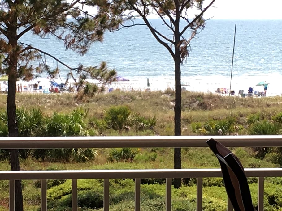 From patio-watch wave, watch people all day long