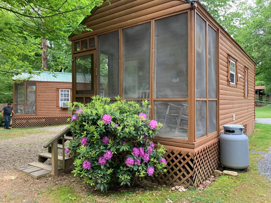 Creekside Cabins - Creek Bend - Cabins for Rent in Bryson ...
