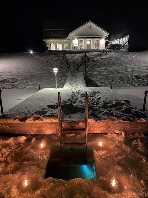 Northern Lights exclusive house by the river