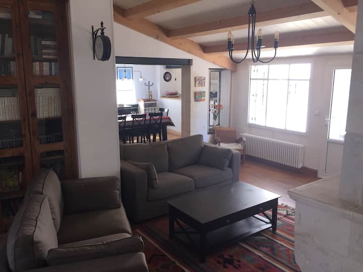 Beautiful house close to downtown (seaside)