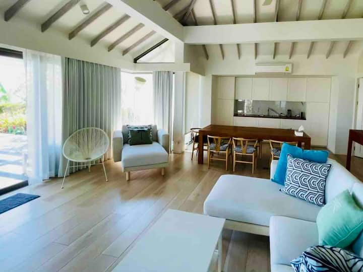 Villa Pathio Retreat : Luxury Beachfront Pool - Thailand