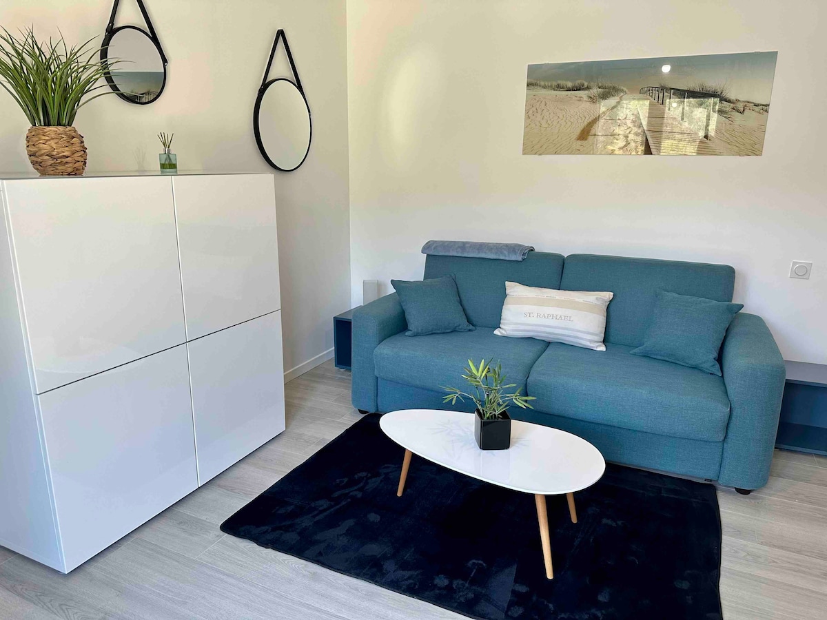 Top Airbnb: Les Issambres apartment 800 m from the sea in Roquebrune Sur Argens