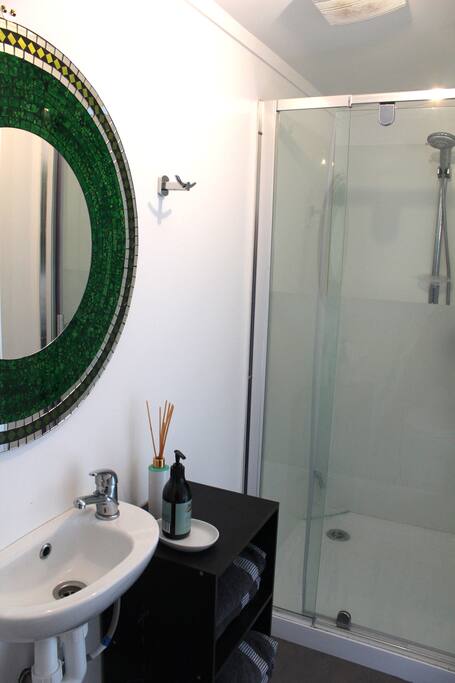 Ensuite
