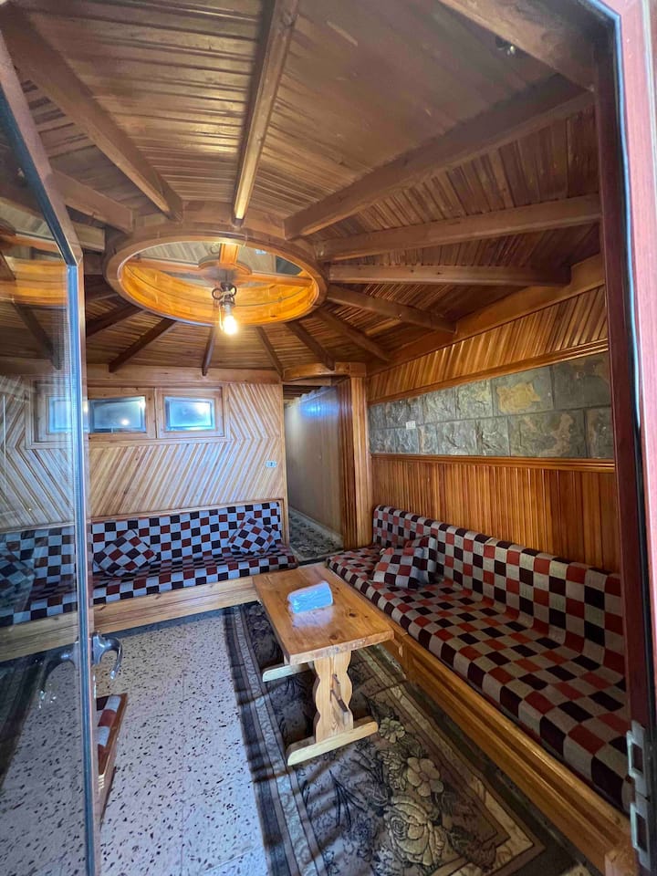 Lovely 5 Bedrooms, 2 Chalets Have The Same Terrace - Lebanon