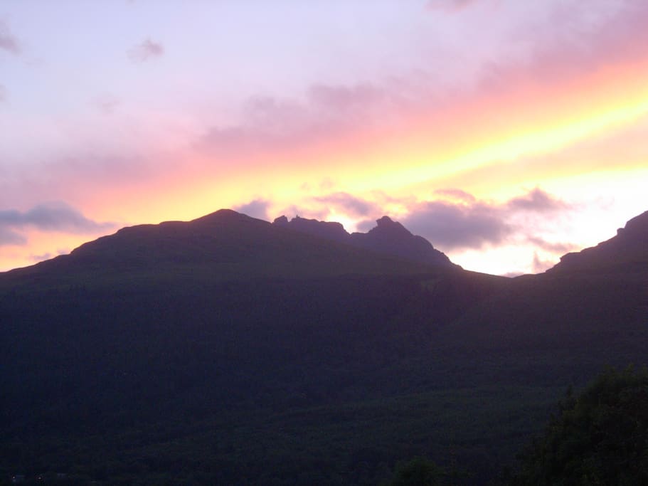 Sunset over the cobbler