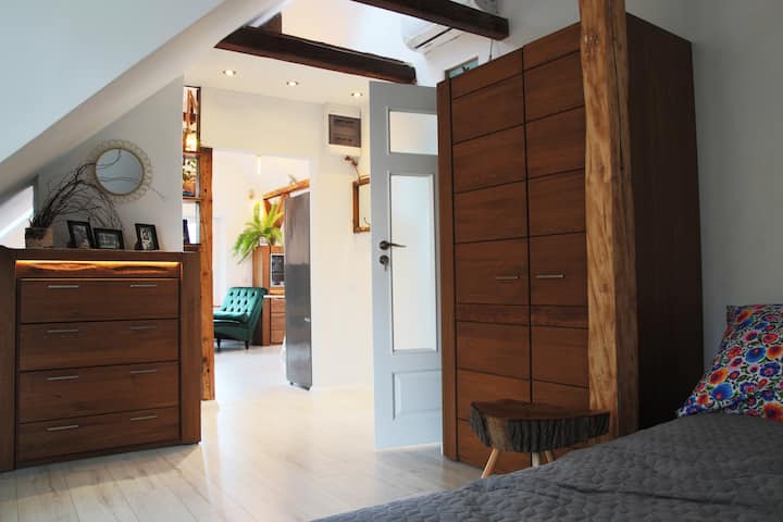 ห้องนอน - ตู้เสื้อผ้าและตู้ลิ้นชัก